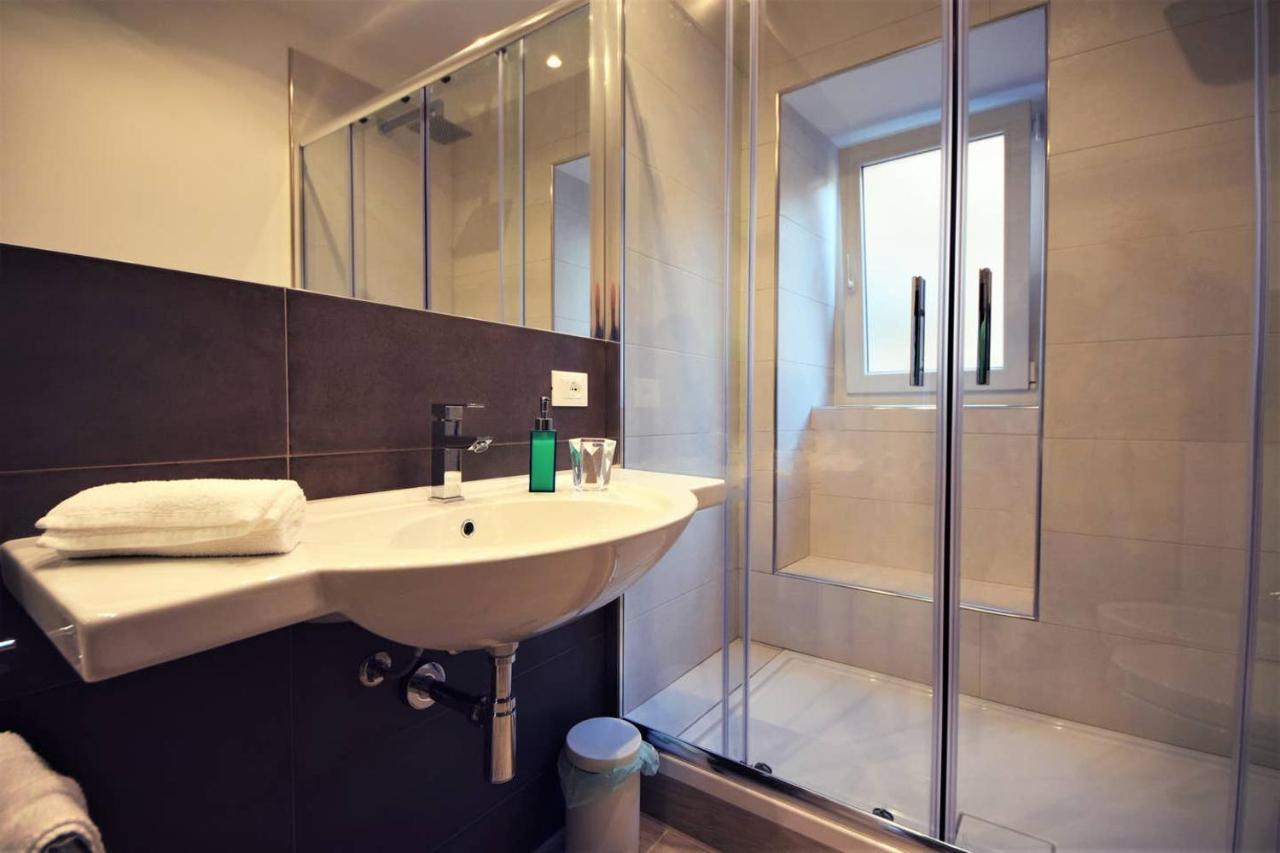 Lo Duca Apartments チェファル エクステリア 写真