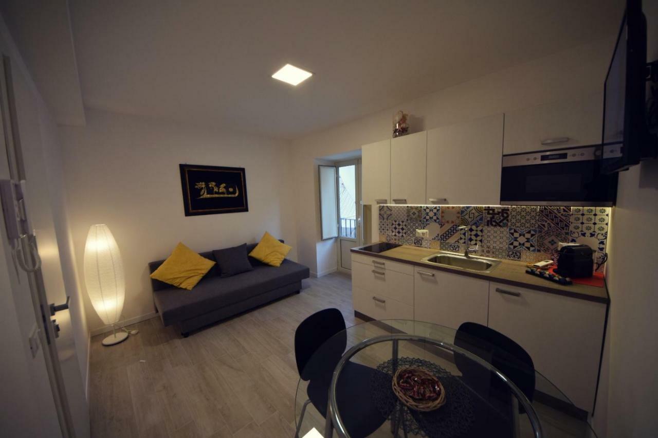 Lo Duca Apartments チェファル エクステリア 写真