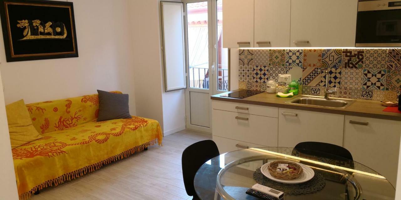 Lo Duca Apartments チェファル エクステリア 写真
